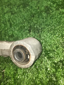 РЫЧАГ НА SUBARU LEVORG VM4 FB16