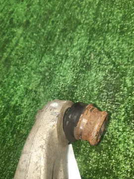 РЫЧАГ НА SUBARU LEVORG VM4 FB16