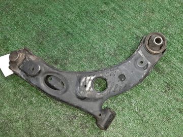 РЫЧАГ НА TOYOTA PASSO KGC10 1KR-FE