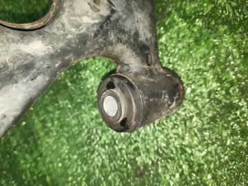 РЫЧАГ НА TOYOTA PASSO KGC30 1KR-FE