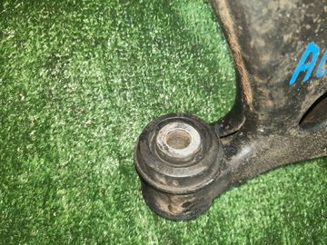 РЫЧАГ НА MAZDA AXELA BKEP LF-VE