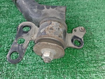 РЫЧАГ НА TOYOTA COROLLA FIELDER ZRE144G 2ZR-FE