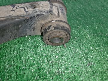 РЫЧАГ НА NISSAN BLUEBIRD HU14 SR20DE