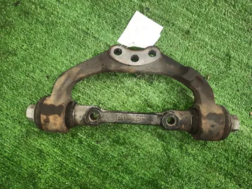 РЫЧАГ НА MITSUBISHI CANTER FBA00 4P10