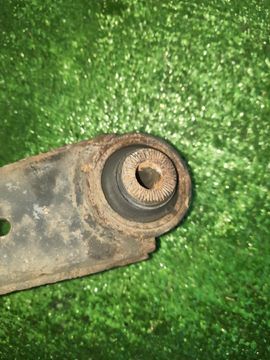 РЫЧАГ НА TOYOTA AVENSIS AZT251 2AZ-FSE