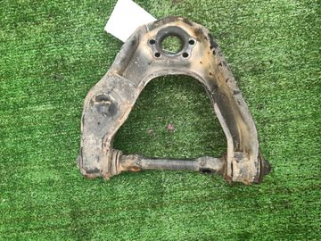 РЫЧАГ НА NISSAN DATSUN BMD21 TD27T