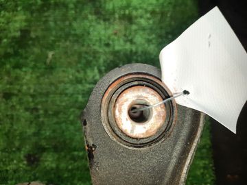 РЫЧАГ НА HONDA INSPIRE UC1 J30A