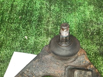 РЫЧАГ НА MITSUBISHI CANTER FE50E 4M51