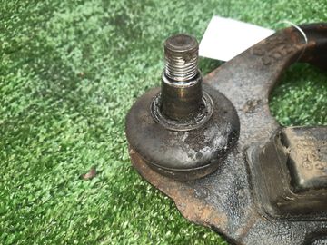 РЫЧАГ НА MITSUBISHI CANTER FE50E 4M51