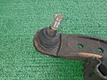 РЫЧАГ НА NISSAN SERENA TC24 QR20DE