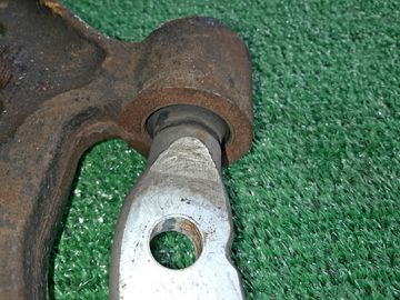 РЫЧАГ НА NISSAN SERENA TC24 QR20DE