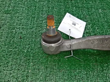 РЫЧАГ НА MERCEDES-BENZ C180 W203 271946