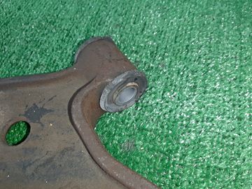 РЫЧАГ НА NISSAN WINGROAD NY11 QG18DE