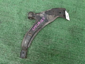 РЫЧАГ НА TOYOTA STARLET EP82 4E-FE
