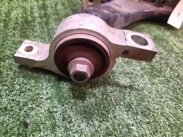 РЫЧАГ НА TOYOTA MARK X GRX130 4GR-FSE