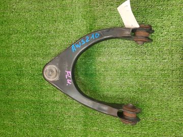 РЫЧАГ НА TOYOTA CROWN AWS210 2AR-FSE