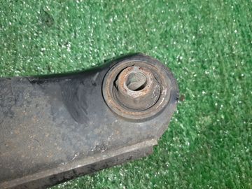 РЫЧАГ НА MITSUBISHI RVR GA3W 4B10