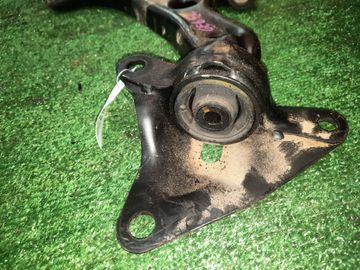 РЫЧАГ НА HONDA FIT GE6 L13A