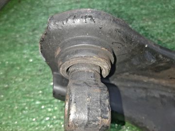 РЫЧАГ НА TOYOTA CROWN GS131 1G-GZE