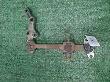 РЫЧАГ НА TOYOTA CAMRY SV40 4S-FE