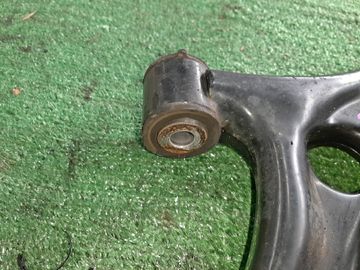 РЫЧАГ НА HONDA VEZEL RU3 LEB