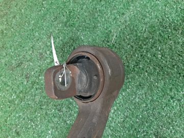 РЫЧАГ НА MITSUBISHI GALANT EA1A 4G93