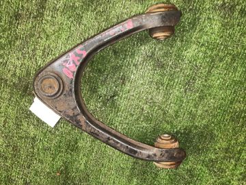 РЫЧАГ НА TOYOTA MARK II SX90 4S-FE