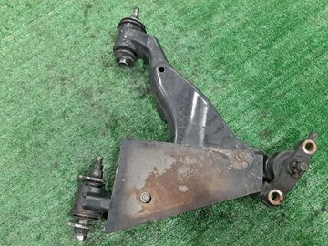 РЫЧАГ НА TOYOTA HILUX SURF TRN210W 2TR-FE