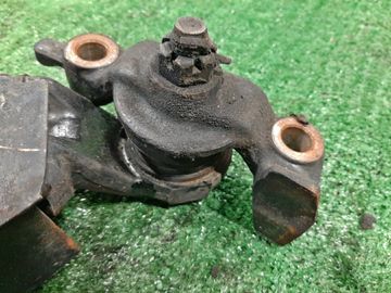 РЫЧАГ НА TOYOTA HILUX SURF TRN210W 2TR-FE