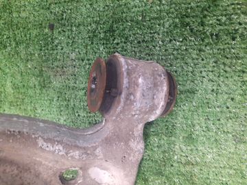 РЫЧАГ НА TOYOTA ARISTO JZS160 2JZ-GE