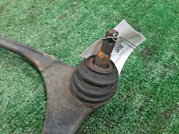 РЫЧАГ НА TOYOTA ARISTO JZS160 2JZ-GE