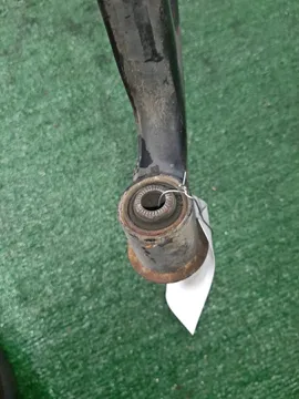 РЫЧАГ НА TOYOTA MARK II GX100 1G-FE