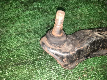 РЫЧАГ НА NISSAN PRIMERA TP12 QR20DE