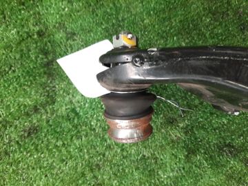 РЫЧАГ НА SUBARU LEVORG VM4 FB16