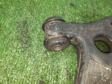 РЫЧАГ НА MAZDA AXELA BKEP LF-VE