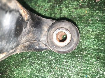 РЫЧАГ НА MITSUBISHI LIBERO CD2V 4G15