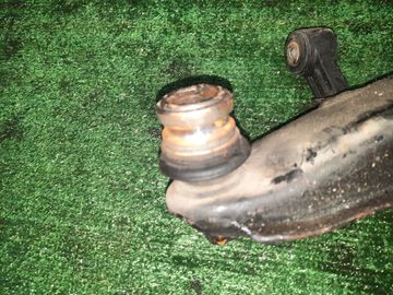 РЫЧАГ НА SUBARU FORESTER SF5 EJ20E