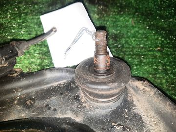 РЫЧАГ НА HONDA INSPIRE UA5 J32A