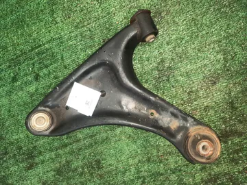 РЫЧАГ НА TOYOTA RUSH J200E 3SZ-VE