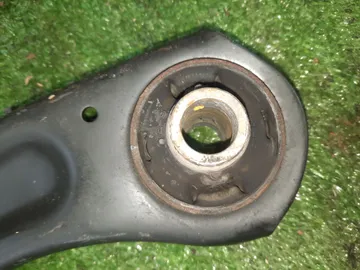 РЫЧАГ НА DAIHATSU TAFT LA900S KF