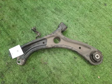 РЫЧАГ НА HONDA VEZEL RU4 LEB