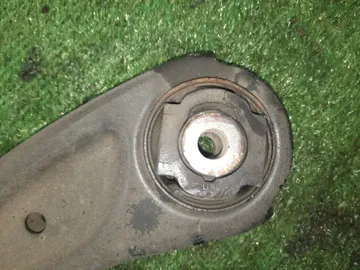 РЫЧАГ НА HONDA VEZEL RU4 LEB