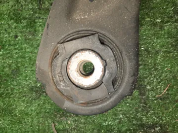 РЫЧАГ НА HONDA VEZEL RU4 LEB