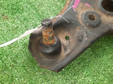 РЫЧАГ НА MAZDA BONGO FRIENDEE SGEW FE