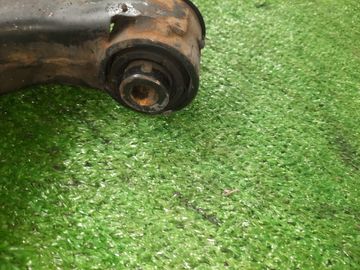 РЫЧАГ НА MAZDA BONGO FRIENDEE SGEW FE