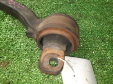 РЫЧАГ НА MITSUBISHI LEGNUM EC5W 6A13TT