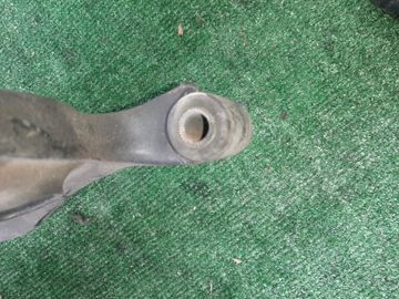 РЫЧАГ НА TOYOTA PORTE NNP11 1NZ-FE