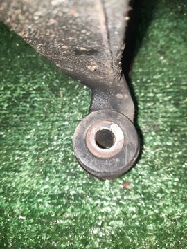 РЫЧАГ НА MITSUBISHI CHARIOT GRANDIS N84W 4G64