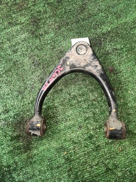 РЫЧАГ НА TOYOTA PROGRES JCG10 1JZ-GE