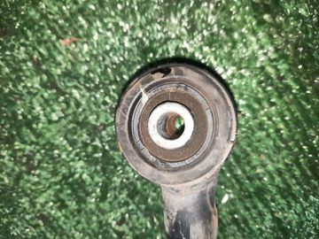 РЫЧАГ НА TOYOTA PROGRES JCG10 1JZ-GE